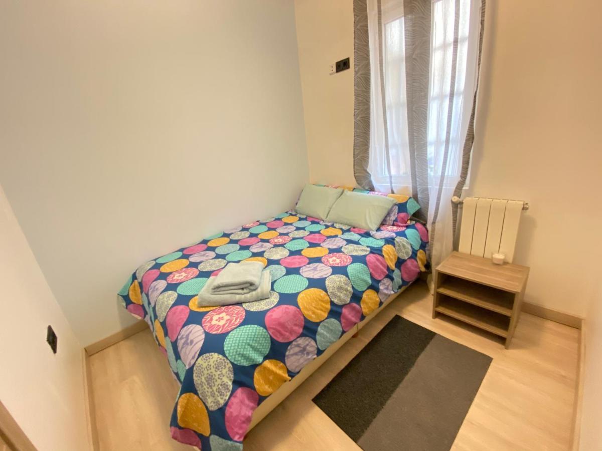 Homestay Herminiopuertas Мадрид Екстериор снимка